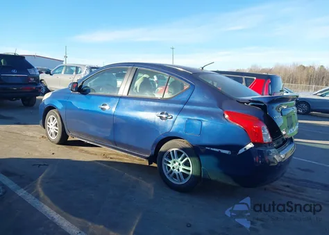 2013 Nissan Versa 1.6 Sv z USA, uszkodzony, nr VIN 3N1CN7AP4DL872664